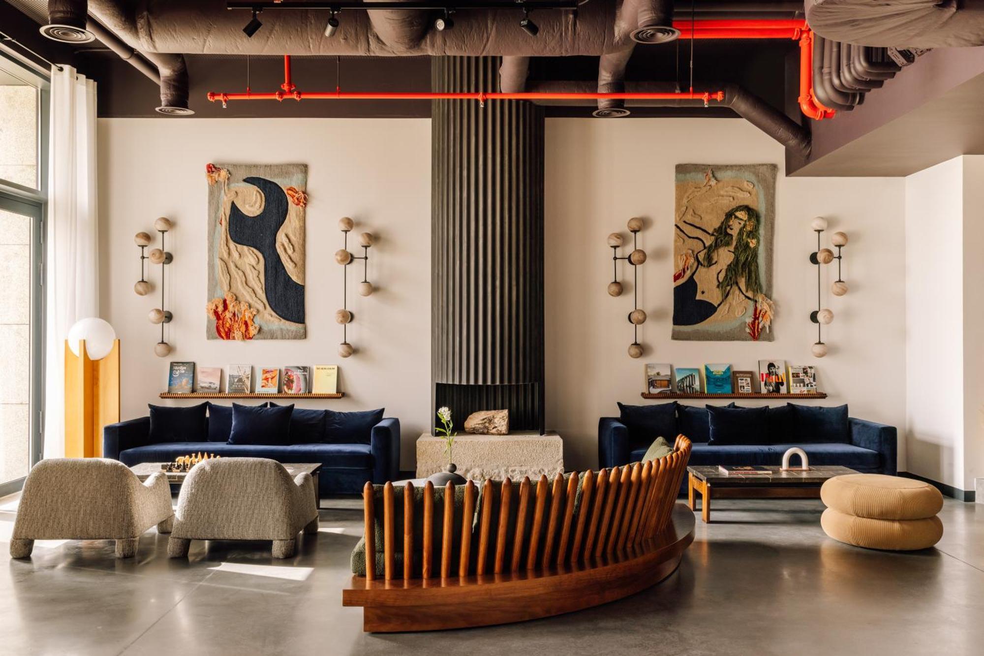 The Rebello Hotel & Spa - Small Luxury Hotels Of The World Βίλα Νόβα ντε Γκάια Εξωτερικό φωτογραφία The lobby at the Standard East Village