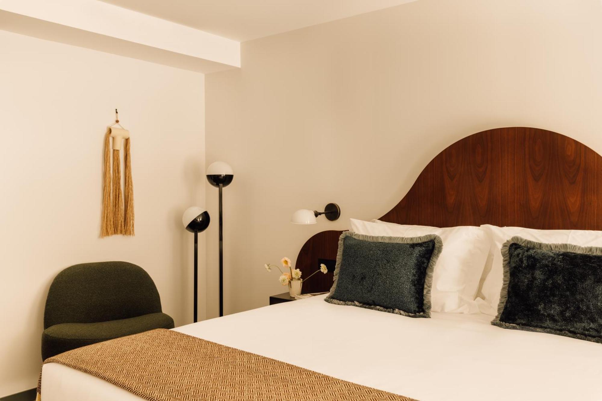 The Rebello Hotel & Spa - Small Luxury Hotels Of The World Βίλα Νόβα ντε Γκάια Εξωτερικό φωτογραφία A bedroom at the hotel