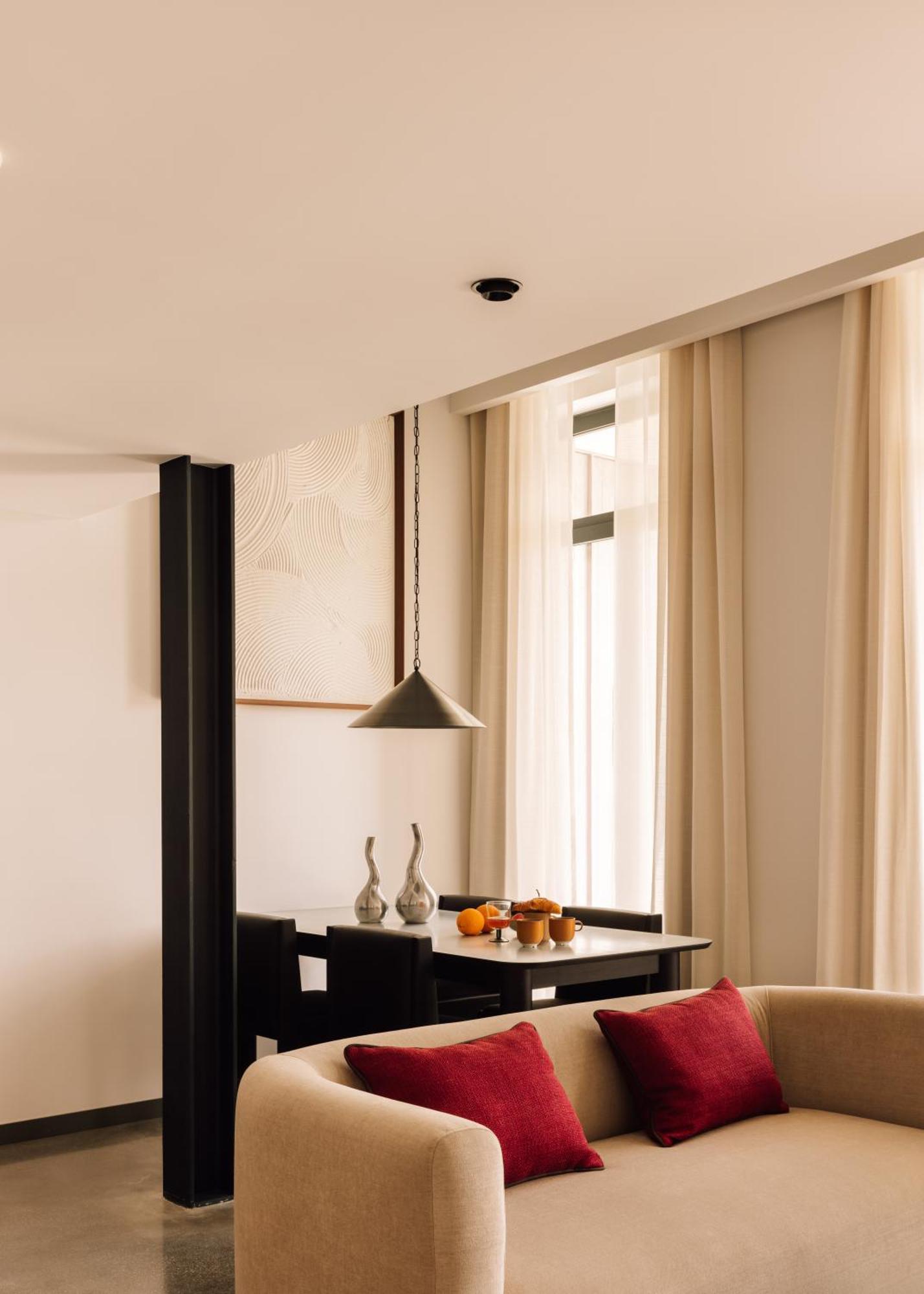 The Rebello Hotel & Spa - Small Luxury Hotels Of The World Βίλα Νόβα ντε Γκάια Εξωτερικό φωτογραφία A curtain